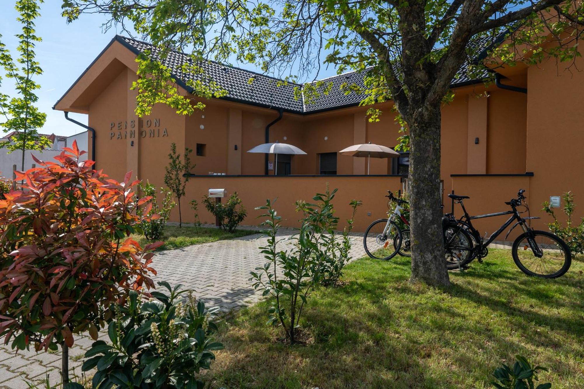 Pension Pannonia Parndorf Zewnętrze zdjęcie